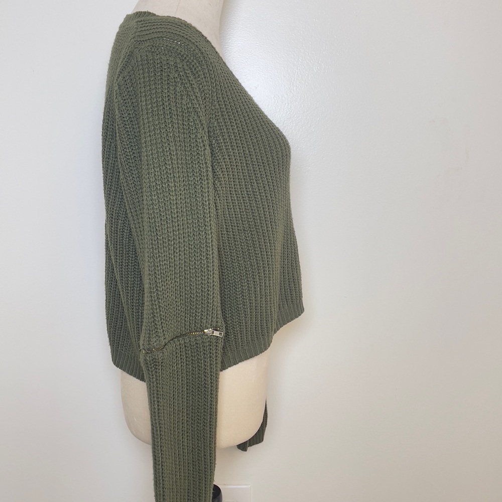 Charlotte Russe Olive Green Cropped Sweater Zip Sleeve Small - Picture 3 of 7